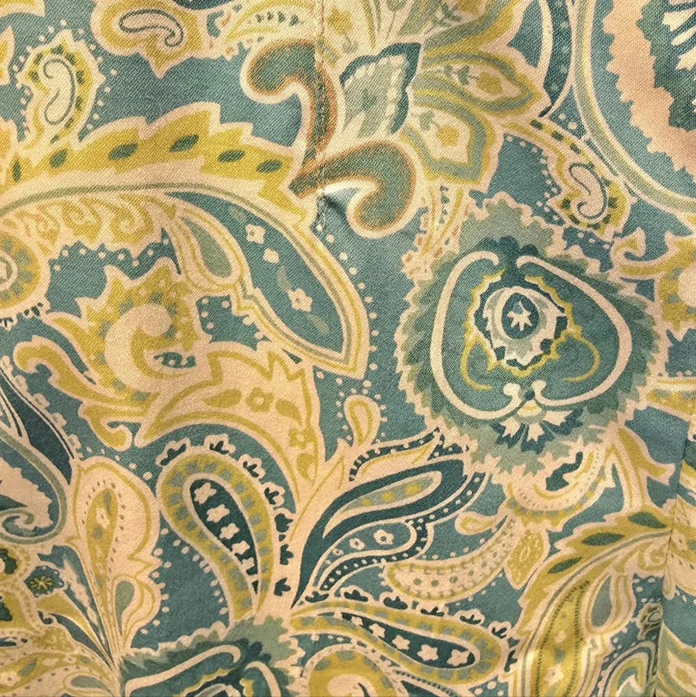 Tradition Paisley Capris in Turquoise, Lime & Cream - Picture 3 of 6